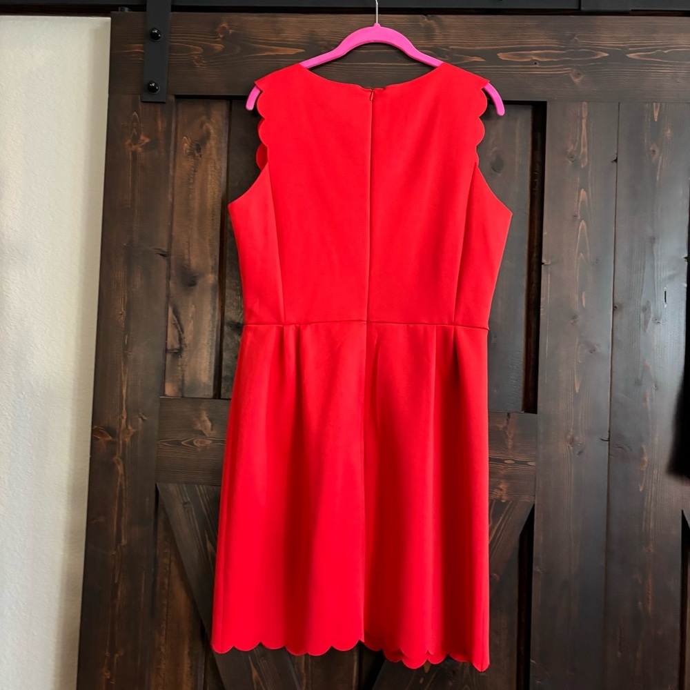 NWT Carolina Belle Montreal Vibrant Red Scallop Trim Shift Dress 12 - Picture 2 of 7